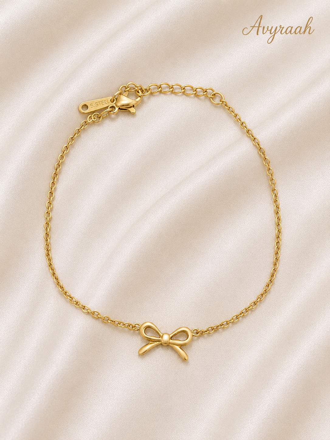 Golden Bow Bracelet
