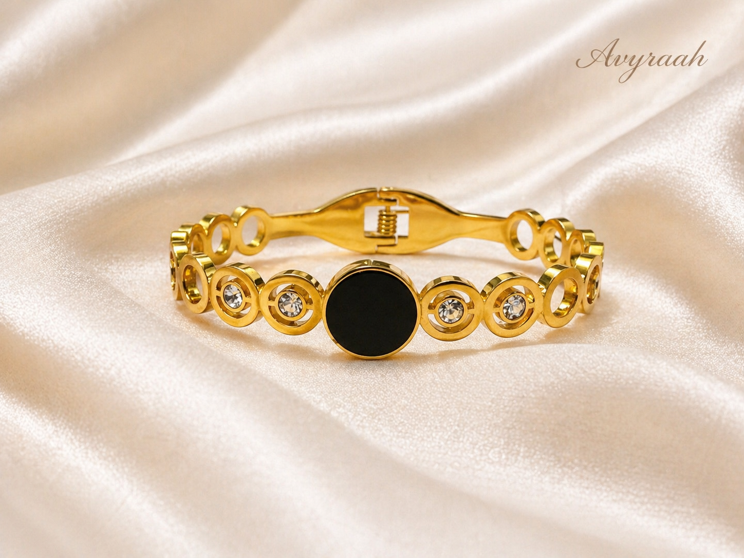 Noir Circle Hinged Bracelet